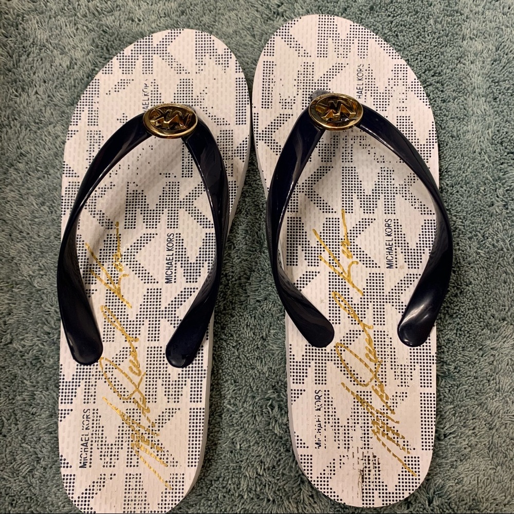 Michael Kors Flip Flops White Navy 7. EUC